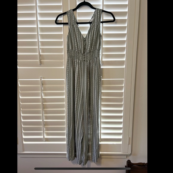 Sage Floral Romper - Picture 1 of 6